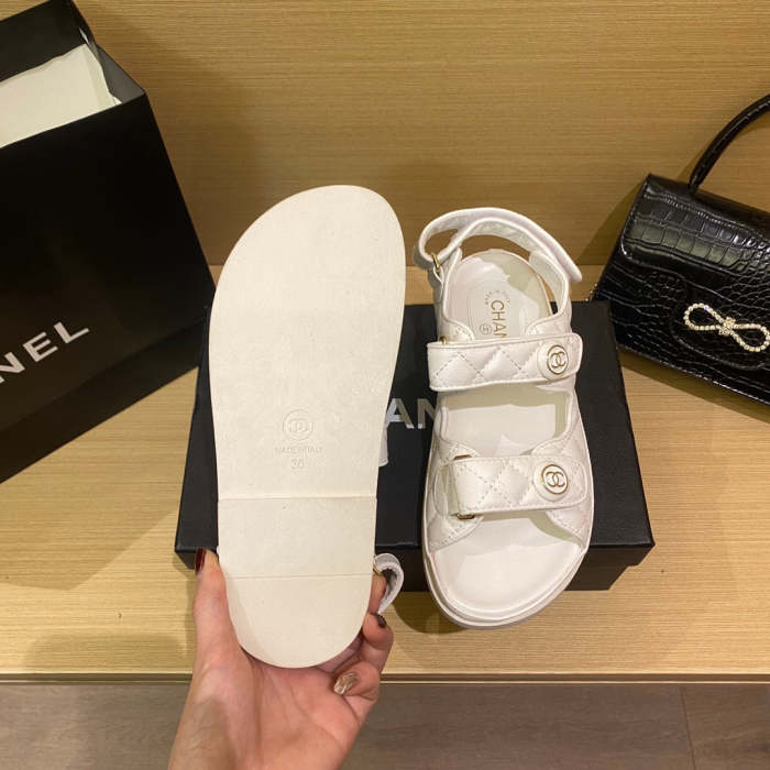 Flat leather sandals slippers , size 34-40 ,with box, SS60-1463