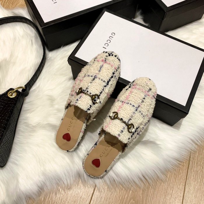 flat sandals slippers shoes  size 35-44,with box, SS60-769