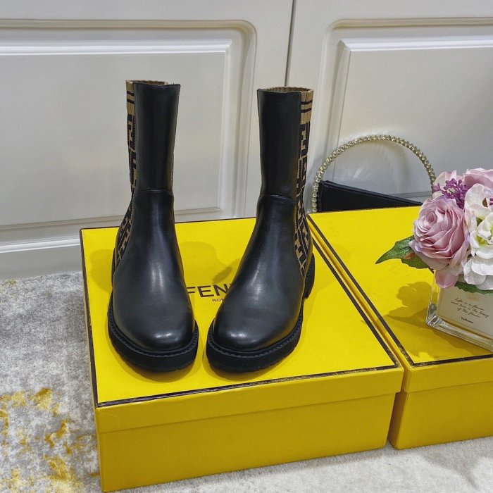 women boot shoes, size 35-40, with box, SS88-355-357