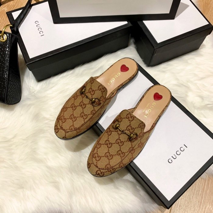 flat sandals slippers shoes  size 35-44, with box, SS60-765
