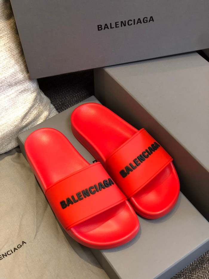 Flat leather sandals slippers , size 35-40  , with box,  SS50-893-898
