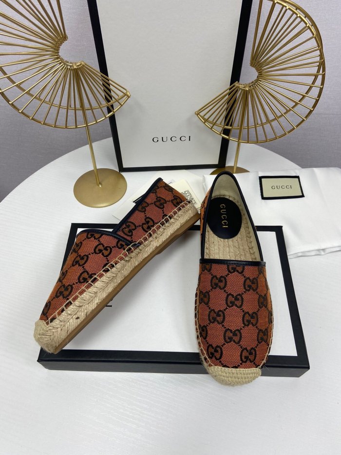 women flat shoes, size 35-41, with box ,  SS60-605-610