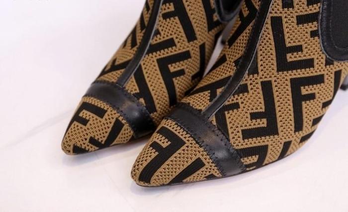 women boot shoes, size 35-41, with box, SS110-124-126