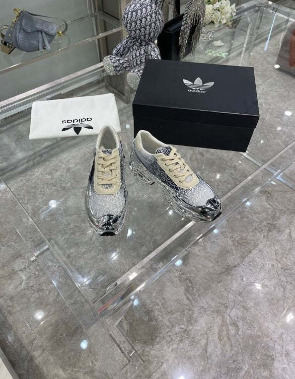 women men flat sneakers shoes, size 35-45, with box , SS138-38-44