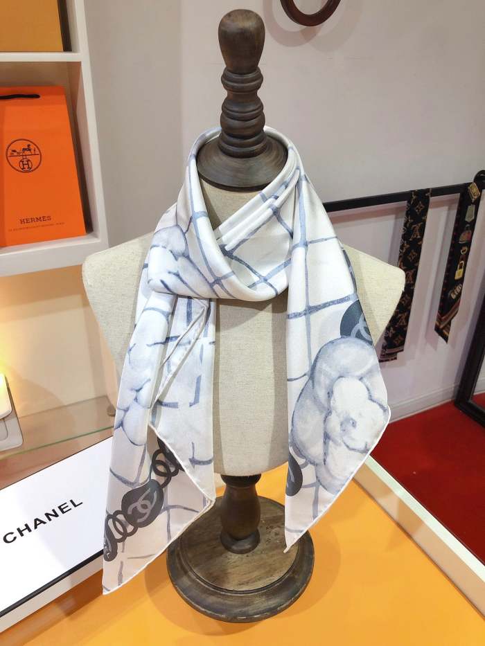 Silk scarf , NO BOX, size 90*90cm,  SF15-293-295