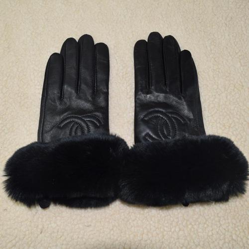 Women's fur leather gloves, with box