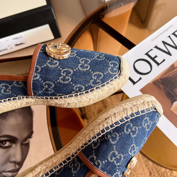 Women flat shoes ,size 35-40 ,with box, SS60-1511-1515