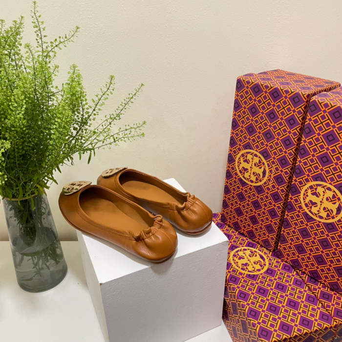 Women flat shoes ,size 35-40 ,with box, SS60-1606-1615