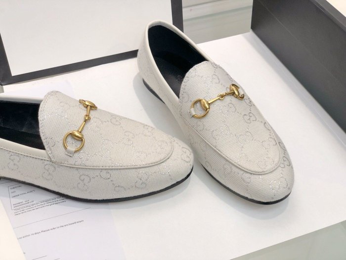 flat shoes  size 35-44,with box, SS60-776