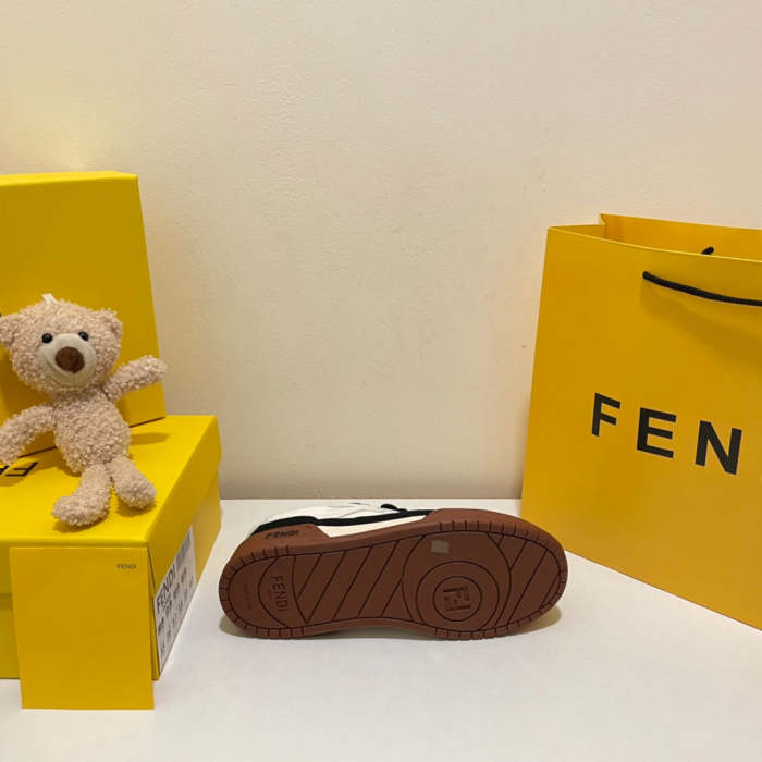women flat sneakers shoes, size 35-40,with box , SS88-446-449