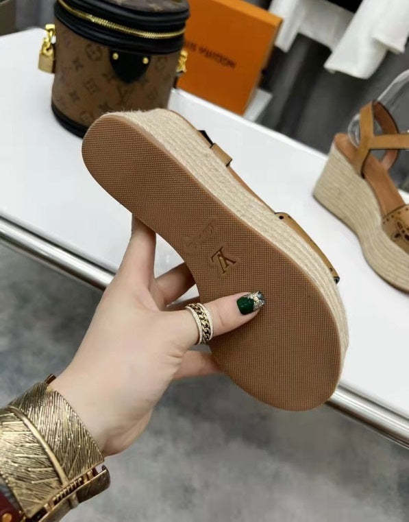 women heel shoes,size 35-42, with box, SS88-462-465