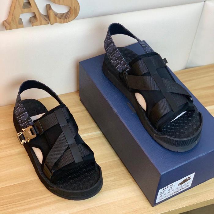Men leather sandals shoes ,  size 38-44, SS88-165