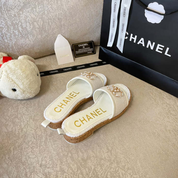 Flat leather sandals slippers , size 34-41 , with box, SS60-1345-1348