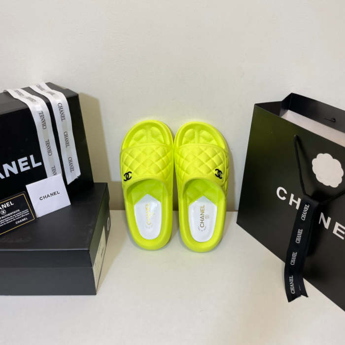 Flat leather sandals slippers , size 35-40 ,with box, SS50-953-956