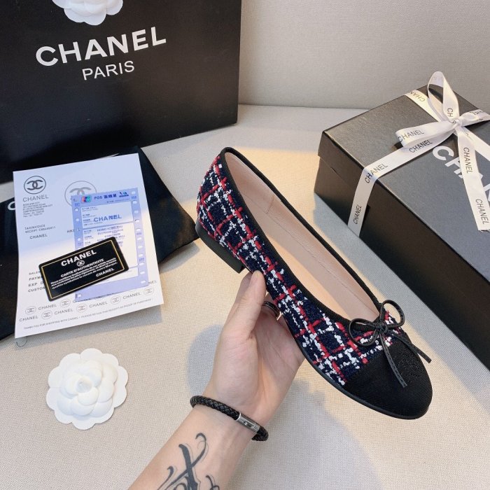 women flat ballet shoes, size 35-42,  with box, SS50-787