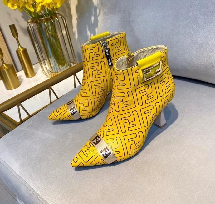 women boot shoes, size 35-41, with box, SS110-119-122