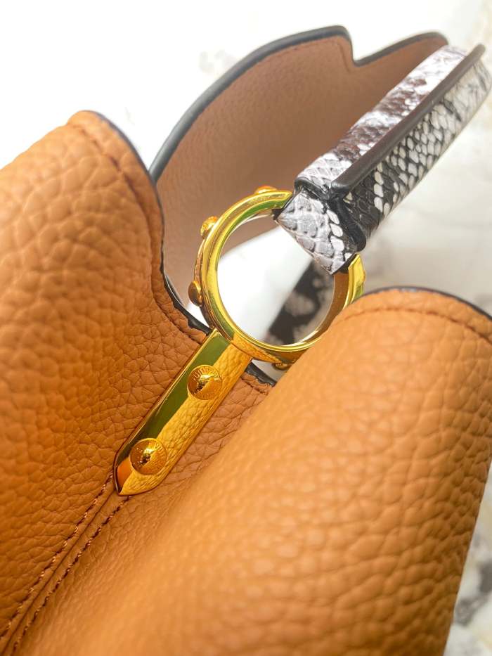 leather bag, AAAAA, no box,size:36*23*14cm,B110-71