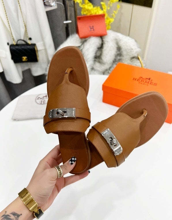 Flat leather sandals slippers , size 35-44 ,with box, SS70-1202-1207