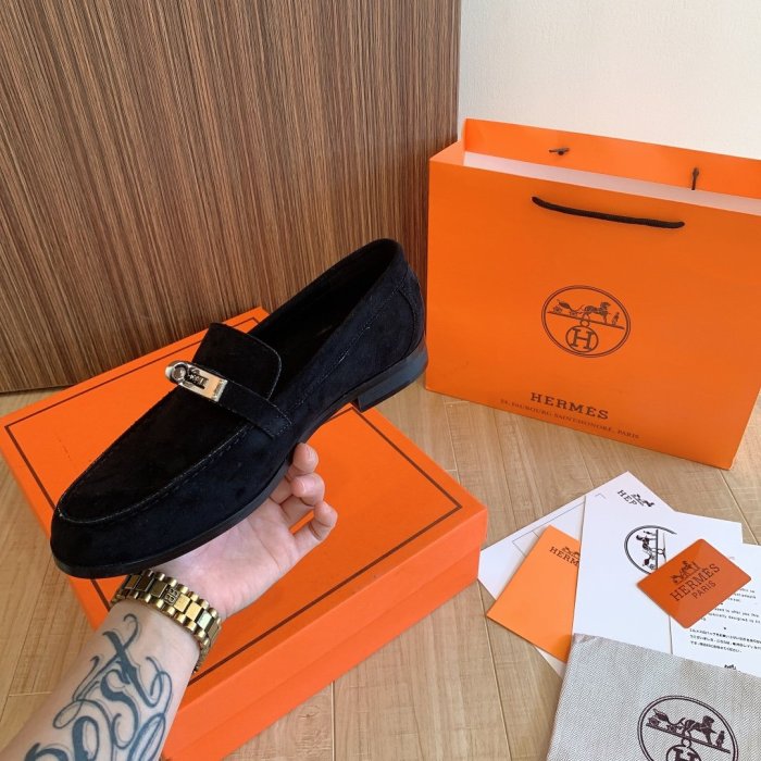 Women flat shoes, size 35-42, with box, SS70-1067