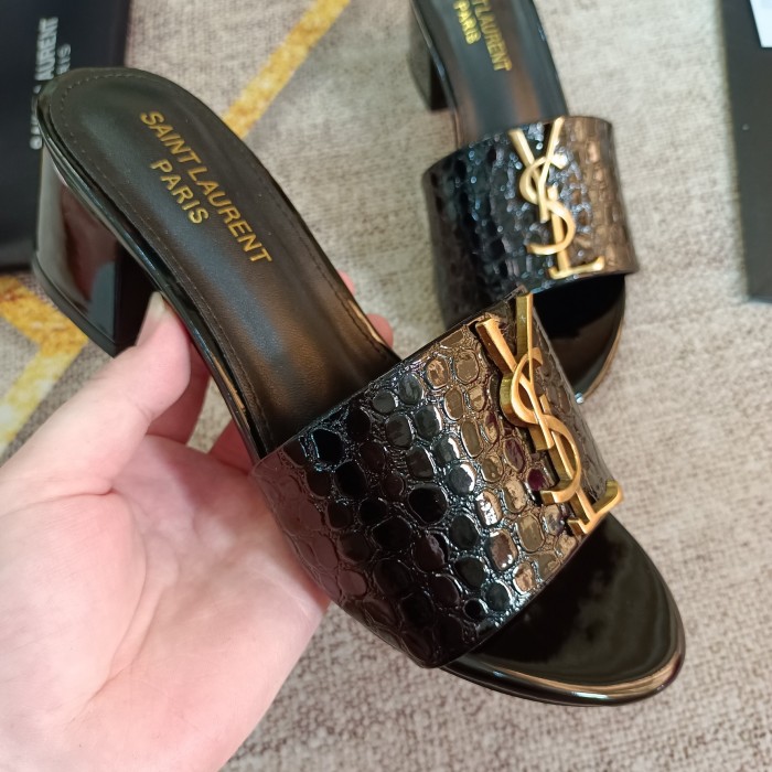Flat leather sandals slippers , size 35-42, SS60-1832-1843