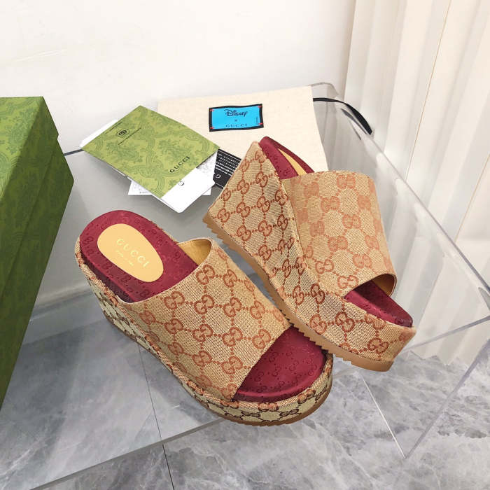 2022 new slippers,size 35-44,with box , SS70-1298-1303