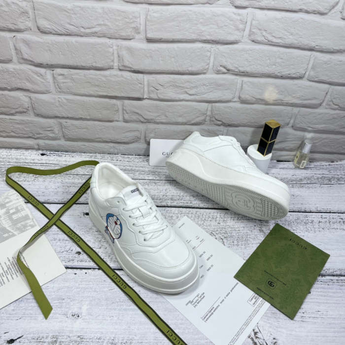 Women flat sneakers shoes, size 35-40, with box, SS70-1135