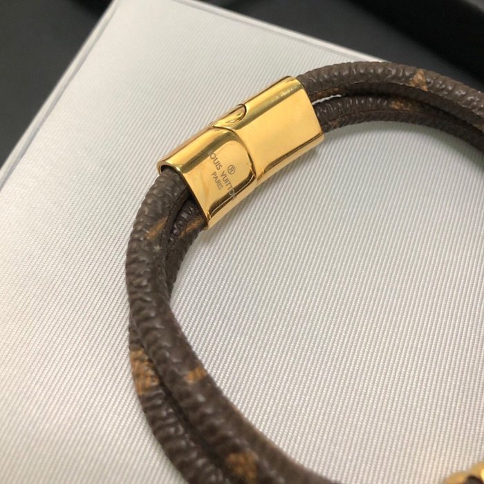 bracelet jewelry ,with box,  J25-1033