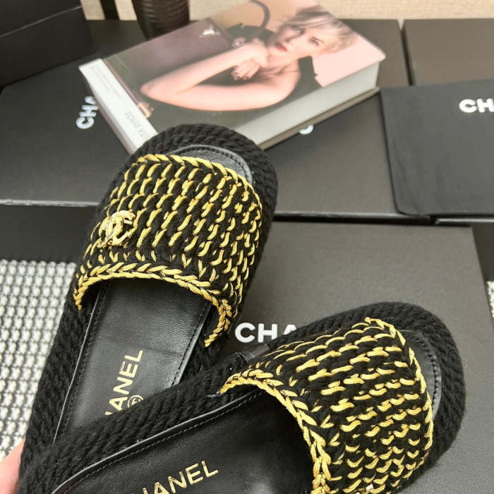 Flat leather sandals slippers , size 35-41 ,with box, SS60-1428-1429