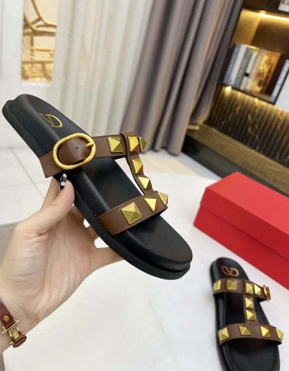 Flat leather sandals slippers , size 35-40 ,with box, SS70-1226-1231