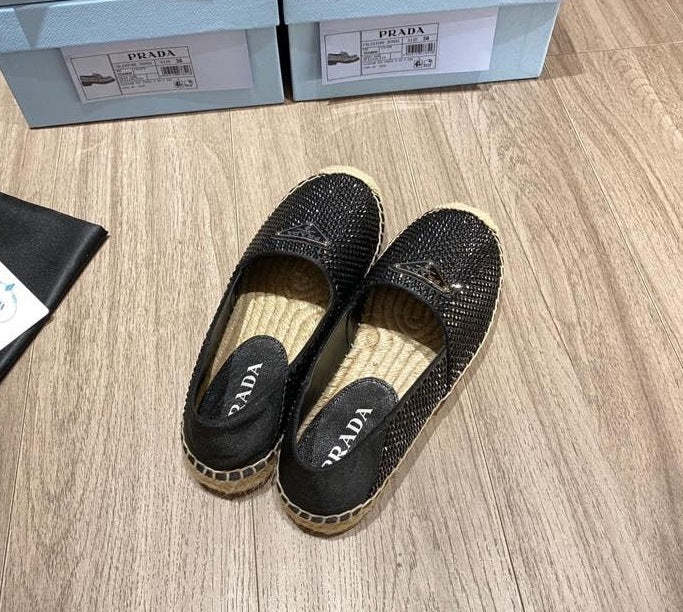 Top Quality Women flat rhinestones shoes, size 35-42, with box , SS110-169