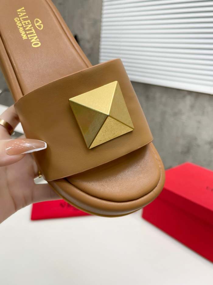 Flat leather sandals slippers , size 35-41 ,with box, SS60-1630-1633