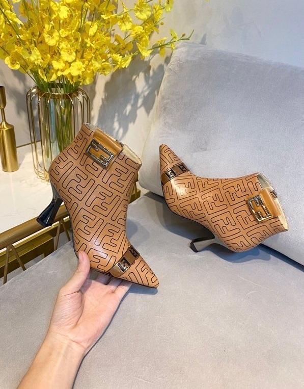 women boot shoes, size 35-41, with box, SS110-119-122