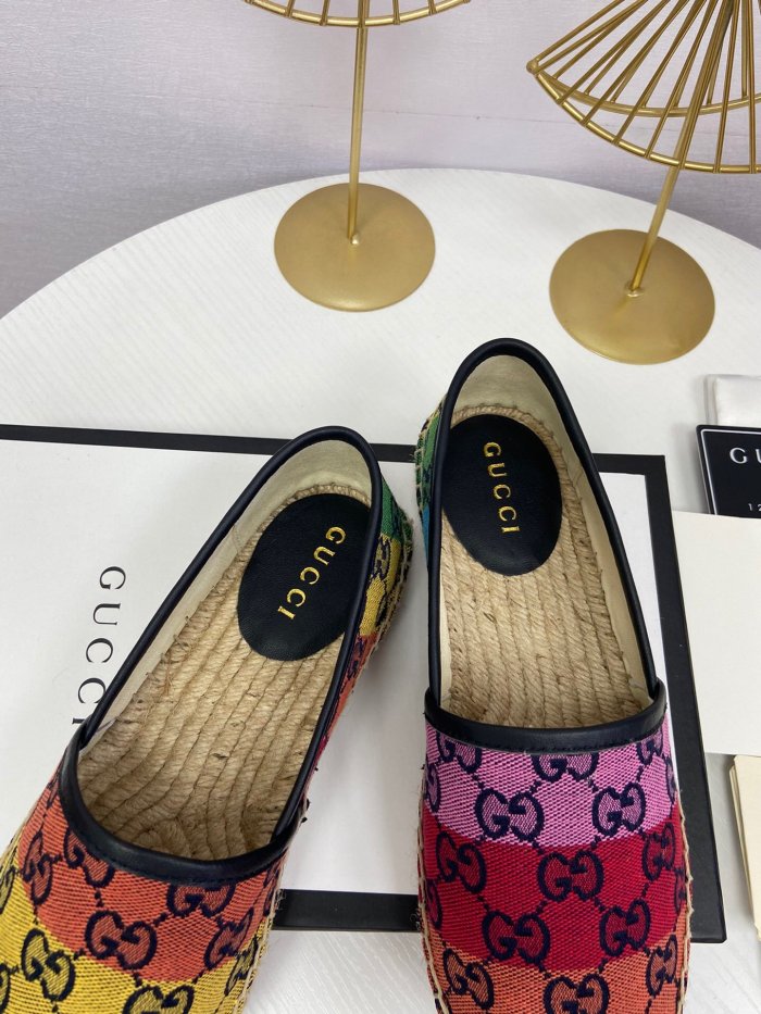 women flat shoes, size 35-41, with box ,  SS60-605-610