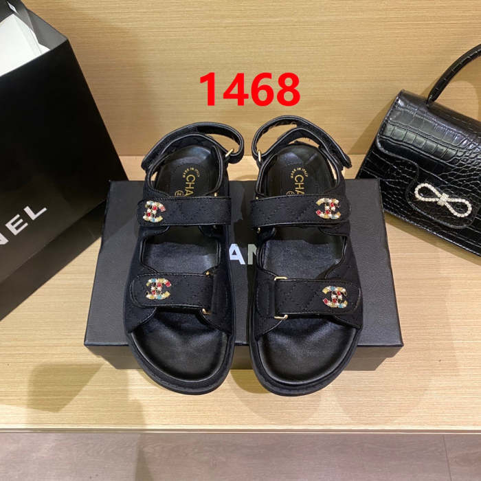 Flat leather sandals slippers , size 34-40 ,with box, SS60-1468