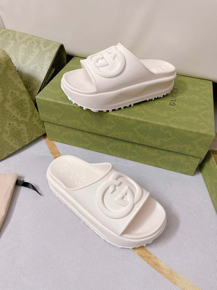 Flat leather sandals slippers , size 35-41 ,with box, SS60-1598-1600