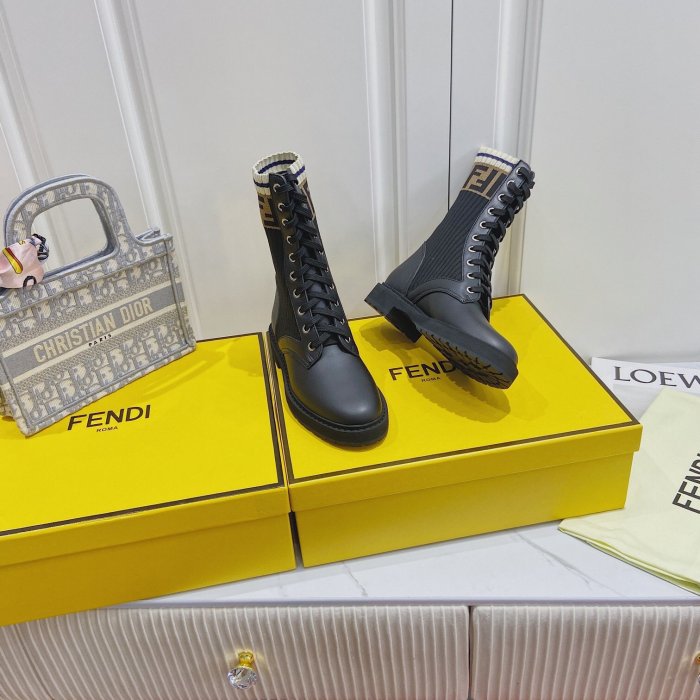 women boot shoes, size 35-40, with box, SS88-355-357
