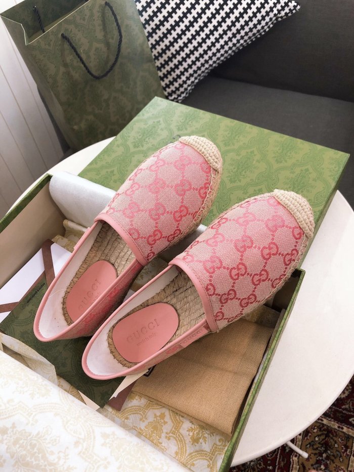 women flat shoes, size 35-41, with box ,  SS60-611-616