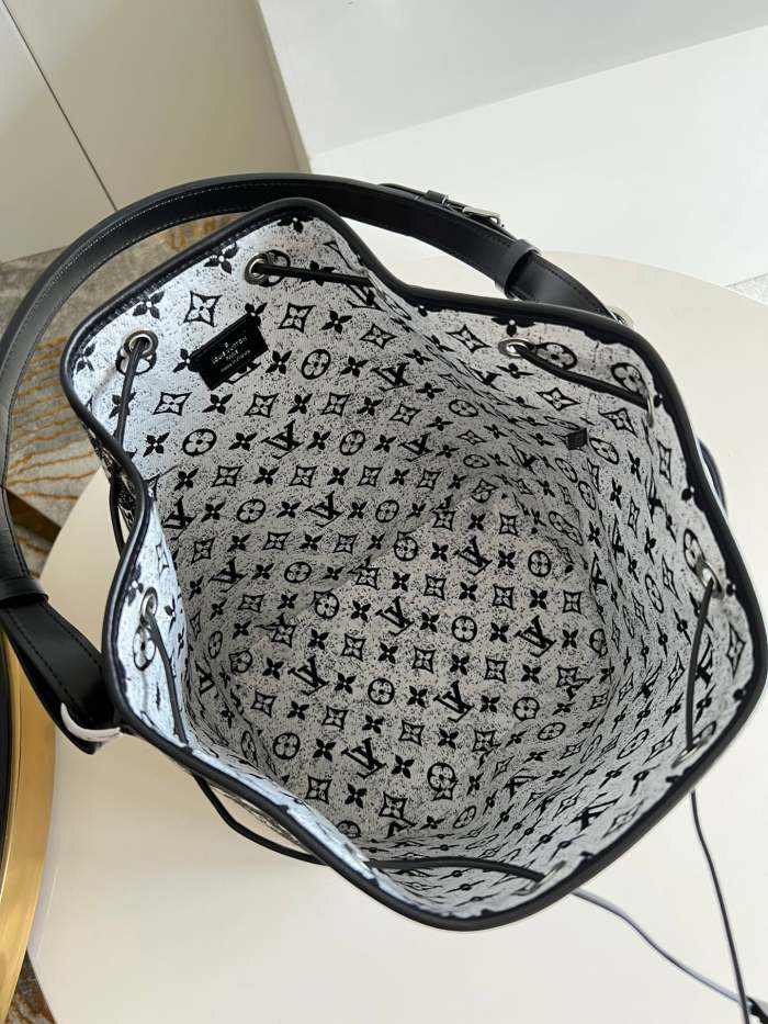jacquard denim bag ,AAAAA ,size 28*33*20cm ,no box, B110-91