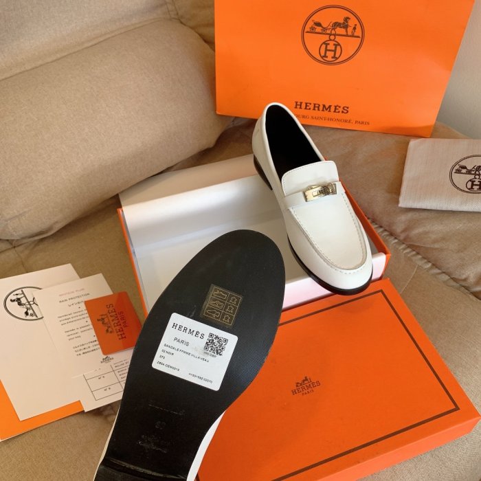 Women flat shoes, size 35-42, with box, SS70-1066