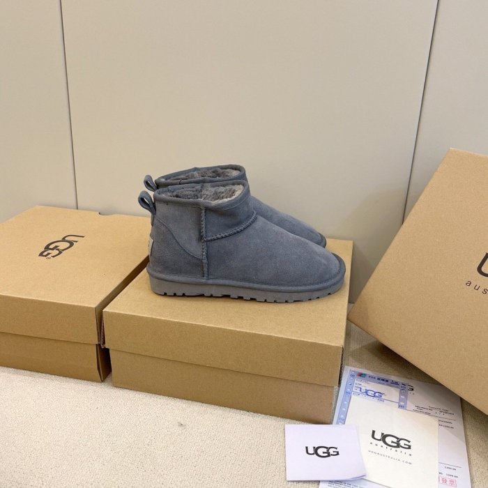 women fur boot shoes, size 35-44,  with box, SS50-743-745