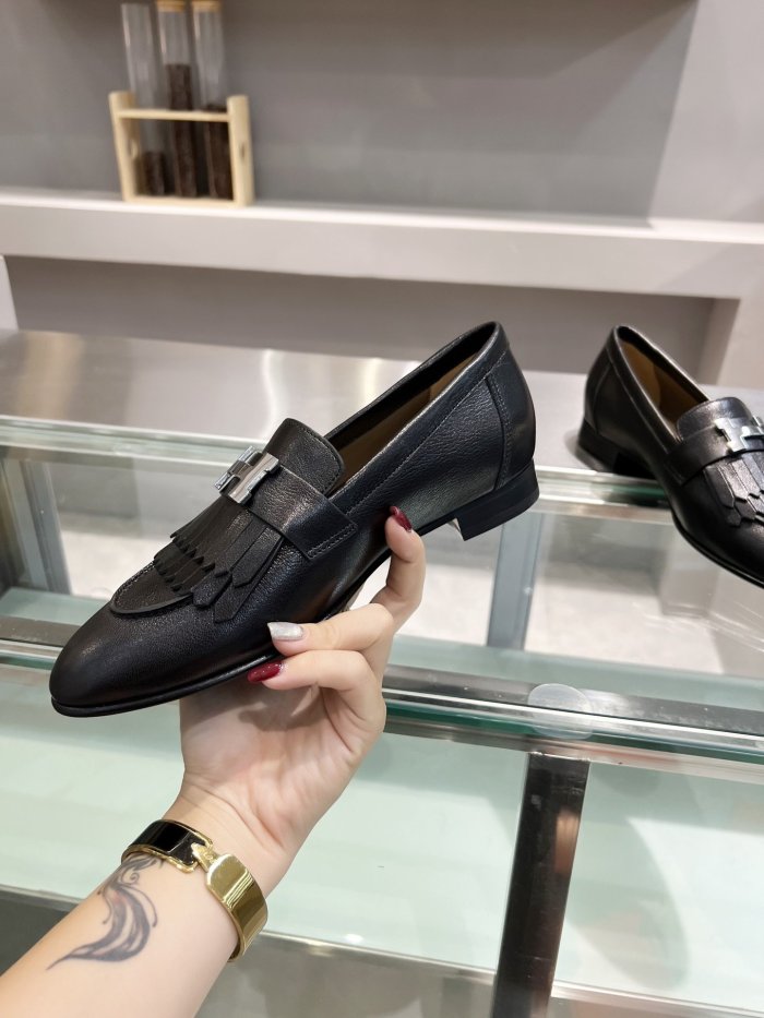 Women flat shoes, size 34-42, with box, SS70-1082