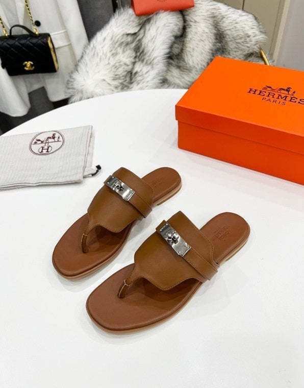 Flat leather sandals slippers , size 35-44 ,with box, SS70-1202-1207
