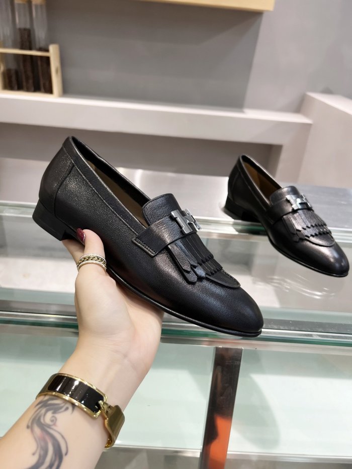 Women flat shoes, size 34-42, with box, SS70-1082