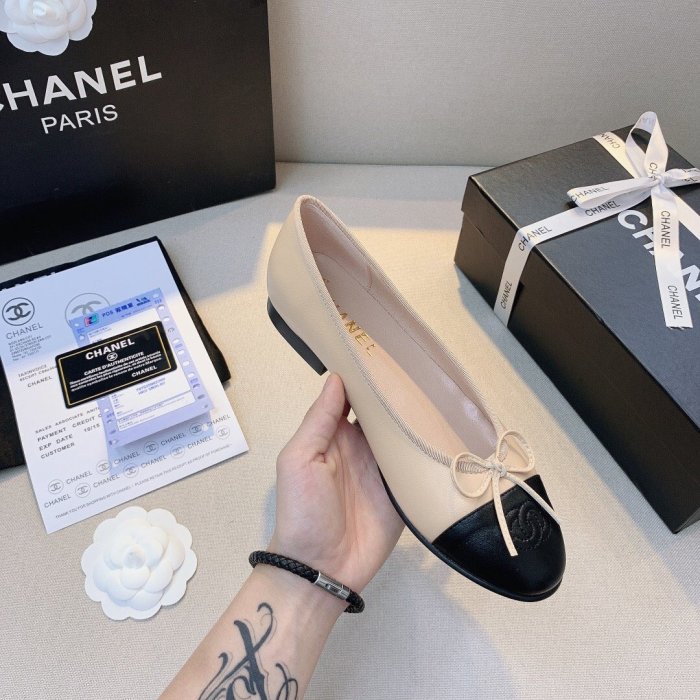 women flat ballet shoes, size 35-42,  with box, SS50-772