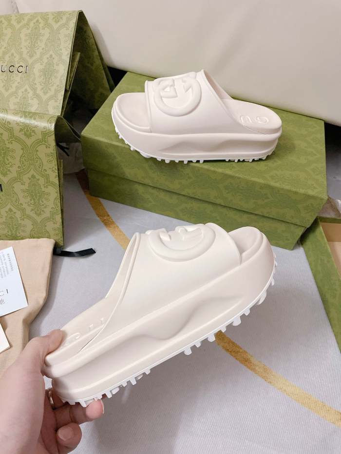 Flat leather sandals slippers , size 35-41 ,with box, SS60-1598-1600