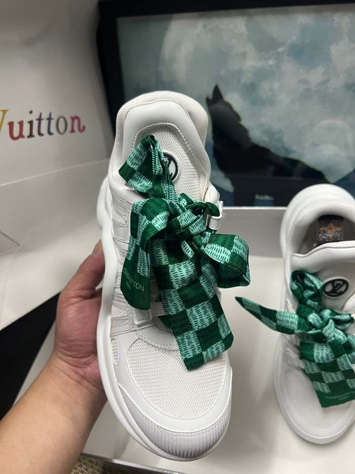 women sneakers shoes, size 35-41 , SS98-320-322