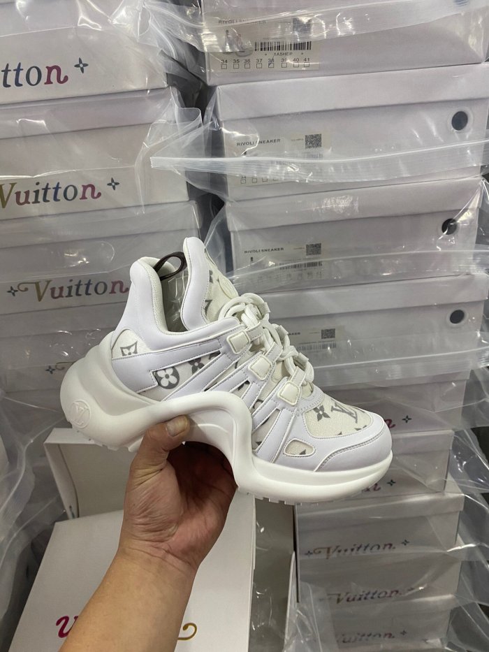 women sneakers shoes, size 35-41,  with box, SS98-138-146