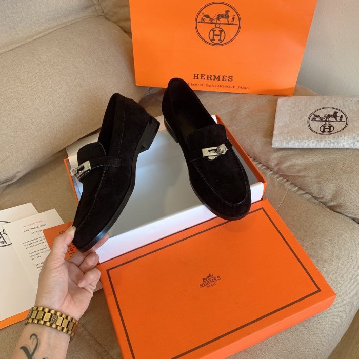 Women flat shoes, size 35-42, with box, SS70-1067