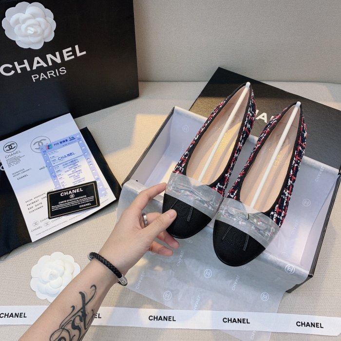 women flat ballet shoes, size 35-42,  with box, SS50-787