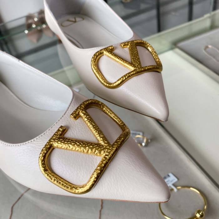 Women flat shoes, size 35-40, with box, SS60-1301-1302